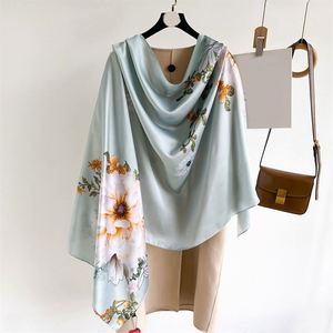 Écharpe florale en satin, motif feuille de printemps, dessin animé, décontractée, unie, à pois, léopard, nœuds, longue, imprimée numériquement, avec logo, style doux - Product Image 3