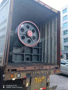 Petit broyeur mobile de concassage de pierre de rivière d'argile de sol rectifieuse avec moteur diesel pour ponceuse automatique - Product Image 5