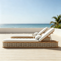 Chaise longue d'extérieur en rotin avec cadre en aluminium couleur teck, réglable, pour piscine, avec coussin imperméable, pour hôtel, villa, OEM