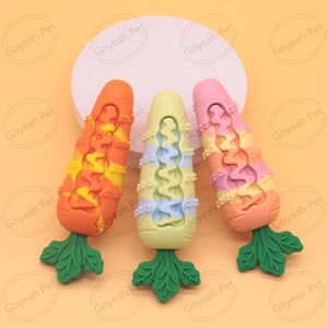 Juguete Masticable para Perros en Forma de Zanahoria de Colores Variados, Juguete de Silicona Resistente a Mordidas para Limpieza Dental y Dentición de Mascotas - Product Image 6