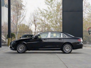 Mercedes-<span class=keywords><strong>Benz</strong></span> E 300 L Edición Lujo 2021 Sedán con Facelift para el Mercado Chino - Product Image 4