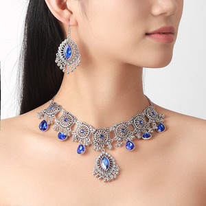 Moda de Oriente Medio estilo étnico Retro ahueca hacia fuera la borla caída elegante exagerado collar pendiente conjunto de joyería