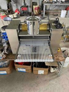 เครื่องอัดแป้งเครื่องทำเค้กชีสหลายชั้นเครื่องทำเครปอัตโนมัติ - Product Image 3