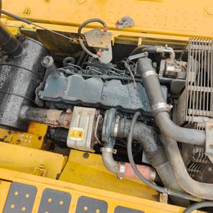 Excavatrice hydraulique ultime Komatsu PC200-8 : Libérez une puissance de creusement redoutable avec une efficacité énergétique extrême - Product Image 6