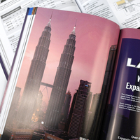 Impression de catalogue de magazine personnalisé A4 avec couverture souple, reliure parfaite et finition brillante