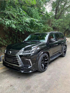 ชุดแต่งรอบคันรุ่น WALD สำหรับ Lexus LX570 ประกอบด้วย สเกิร์ตข้าง, สเกิร์ตหน้า, สเกิร์ตหลัง, คิ้วล้อใหญ่ - Product Image 4