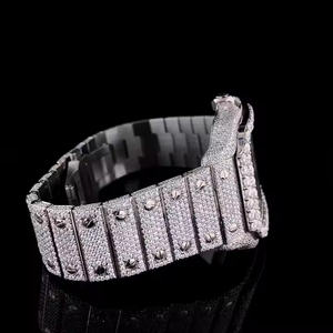 Montre pour homme, boîtier carré, pierres en moissanite, mouvement à quartz, boîtier en alliage d'acier inoxydable de luxe, tenue formelle tendance - Product Image 4