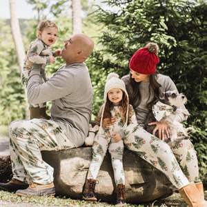 بيجامات من القطن العضوي للأطفال الصغار والنساء والبالغين مطابقة مخصصة مجموعة بيجامات عيد الميلاد العائلية - Product Image 2
