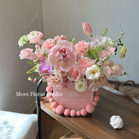 Panier à fleurs en papier ajouré pliable portable de style INS, sac à main, boîte cadeau pour l'emballage de bouquets de fleurs