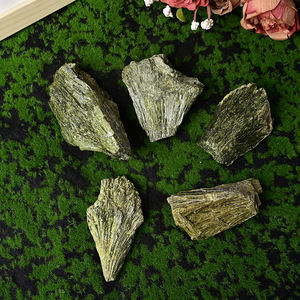 Espécimen de Turmalina Verde Natural, Cristal Mineral de Alta Calidad, Colección de Piedras Preciosas, Piedra Bruta Rara para Decoración del Hogar y Sanación - Product Image 5