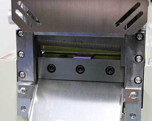 Trou de carte d'identité de présence en aluminium Machine de découpe de <span class=keywords><strong>cartes</strong></span> en plastique PVC PET - Product Image 4