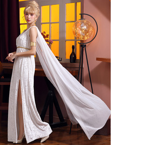 Costume d'Halloween XJ avec une coupe en V profond pour un cosplay sexy inspiré de <span class=keywords><strong>la</strong></span> mythologie nordique, de <span class=keywords><strong>la</strong></span> statue de <span class=keywords><strong>la</strong></span> Liberté grecque et d'une robe fendue. - Product Image 3