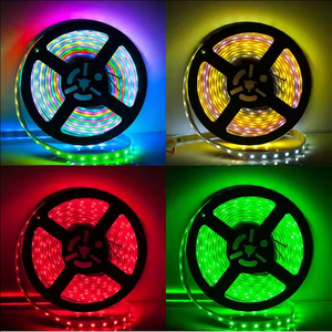 Barra de luz LED mágica USB impermeable IP67 de 60 píxeles, blanco y negro, de doble señal y direccionable individualmente. - Product Image 6