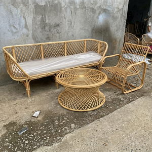 Ensemble canapé de jardin en rotin naturel, Table et chaises de salon, Meubles de maison au Vietnam - Product Image 1