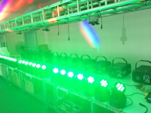 Đèn LED Mini Của Trung Quốc <span class=keywords><strong>7X10W</strong></span> RGBW 4 Trong 1 Dmx Quad Color Mix 13ch Dj Light - Product Image 3