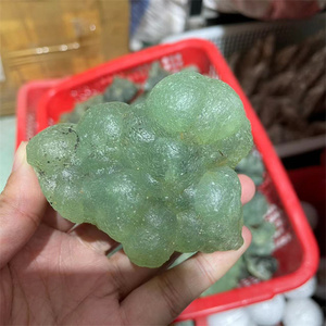 Commercio all'ingrosso cristalli grezzi minatore pietre curative grezze pietre preziose naturali grezze <span class=keywords><strong>prehnite</strong></span> verde pietre preziose per la decorazione - Product Image 3