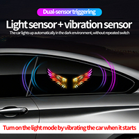 Lampe décorative d'ambiance automobile à détection de lumière multi-mode avec ailes d'ange LED solaires pour vitre arrière de voiture