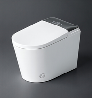 Toilette automatique tout-en-un avec stérilisation, siège chauffant, chasse d'eau à capteur de pied, couvercle automatique et protection en mousse intégrée pour salles de bain