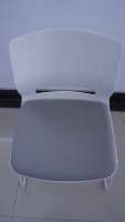 Chaise d'école Dake écologique, renforcée en acier, moderne, durable, empilable, avec dossier solide et pieds pivotants - Sièges durables pour le bureau