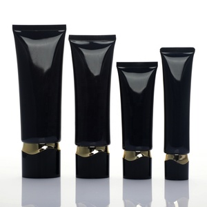Envase cosmético ovalado negro de lujo al por mayor con tapa ovalada dorada para loción, envase exprimible para el cuidado de la piel - Product Image 4