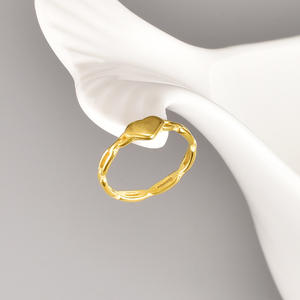 Anillo de Acero Inoxidable Chapado en Oro con Corazón, Joyería de Moda Impermeable y Antideslustre para Mujer, Novedad de <span class=keywords><strong>Verano</strong></span> - Product Image 4