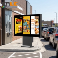 Écran LCD extérieur personnalisable OEM de 55 pouces pour menu drive-thru, écran simple/double/triple en option pour restaurant de restauration rapide