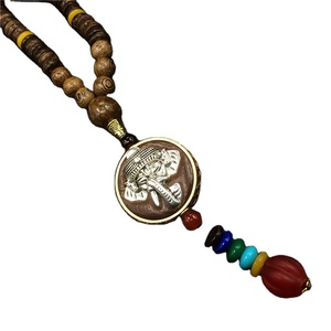 Fatti a mano Mala Buddista Perline di Legno Del Pendente Della Collana Etnica di Pesce Corno Collana di Dichiarazione A Lungo Per Le Donne Degli Uomini Gioielli Nepal - Product Image 1