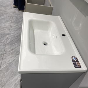 מכירת חיסול של WJL - ארון אמבטיה מודרני מינימליסטי מאלומיניום, תלוי על הקיר, עם כיור ומראה מגדילה. - Product Image 6