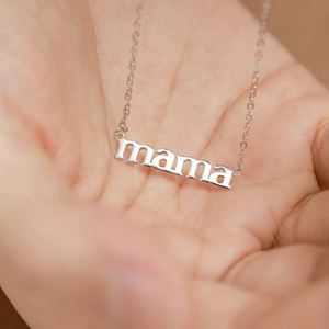 ดีแลม ไม่มีขั้นต่ำในการสั่งซื้อ คอลเลคชั่นแม่และเด็ก ของขวัญวันแม่ สร้อยคอจี้ตัวอักษร Mama เงินแท้ 925 ชุบทอง 18k - Product Image 3