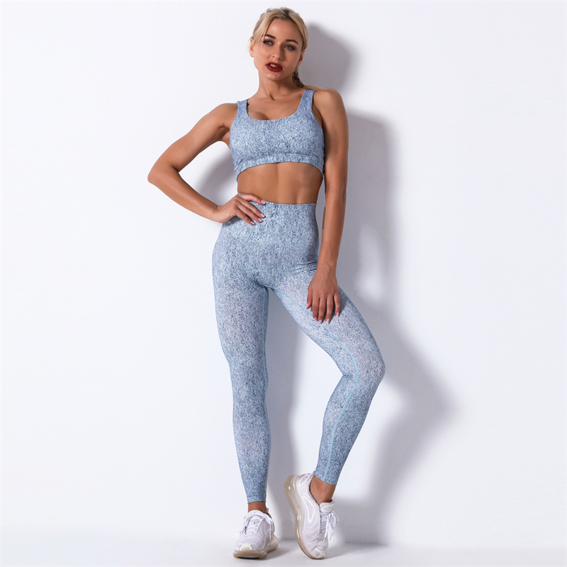 4 colors  Fashion Modern Breathable Workout Clothing Women Active Wear Yoga Set fitness