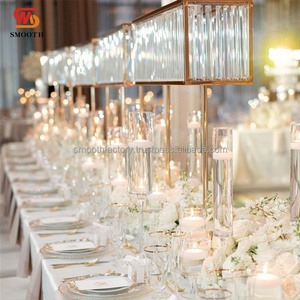 Support à fleurs carré pour événements et fêtes LEDA, support à fleurs en cristal décoratif doré, centre de table pour décoration de mariage - Product Image 2