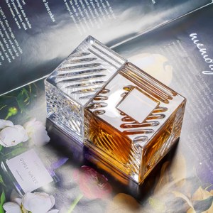 Nhà Máy Bán buôn 100 ml chai nước hoa vuông độc đáo chai nước hoa rõ ràng rỗng chai nước hoa thủy tinh với nắp - Product Image 4