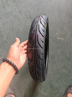 Nouveau pneu de moto 90/90-12 90/90-14 90/90-17 sans chambre à air pour route/autocarrosserie