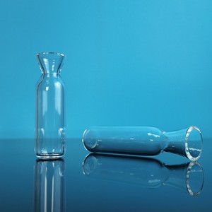 Hoge Zuiverheid 99.95% Sio2 Quartz Fles Hoge Kwaliteit Bodemkolf Voor Lab Gebruik Grond Gewricht Nek Helder Transparant 1100 ° C Werk - Product Image 3