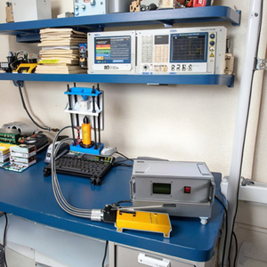 Operación manual Probador de fuerza de carga de punto de roca Núcleo de roca Materiales de hormigón Probador de carga de punto digital portátil - Product Image 2