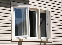 Fenêtre à battant à double vitrage avec cadre en aluminium à rupture de pont thermique, étanche, insonorisée et avec revêtement en poudre