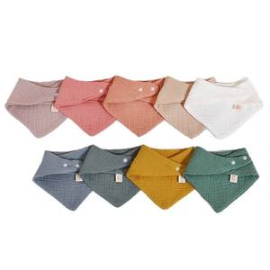 Bavoir bandana bébé premium uni en mousseline <span class=keywords><strong>de</strong></span> <span class=keywords><strong>coton</strong></span> respirant et antibactérien, réglable avec boutons-pression, pour usage quotidien des nourrissons - Product Image 1