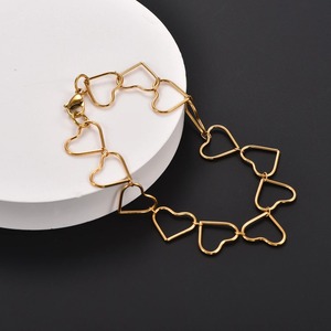 Pulsera de Corazón Festiva, Cadena de Mano, Pulseras de Acero Inoxidable para Mujer, Tobilleras Dulces de Verano para Playa, Joyería para Chicas en Vacaciones - Product Image 4