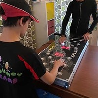 Machine d'arcade de récompense à réflexes ultimes pour 2 joueurs, jeu de réaction d'intérieur, style 'Hire Style', avec fonction 'Chaos Light Strike-a-Light'