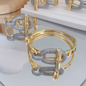 Nouveau Bracelet Jonc Classique en Cuivre Plaqué Or, Étanche, Sertie de Zircons Cubiques, pour Mariage et Fiançailles, Vente en Gros 2026 - Product Image 6