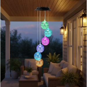 โมโรคันโซลาร์วินด์ชิมไฟ LED สีสันสดใสแบบแขวนสำหรับตกแต่งสวนกลางแจ้ง หลอดไฟแขวนกันน้ำ ดีไซน์อาร์ตเดโค - Product Image 1