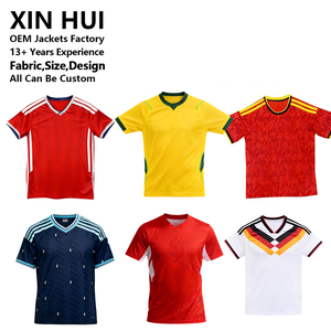 เสื้อฟุตบอลสีแดงฤดูหนาวแบบมีโลโก้สั่งทำพิเศษ คอวี ผู้ชาย ผ้าฝ้าย 100% เสื้อยืดสำหรับฝึกซ้อมกีฬาแบบทีม ชุดยูนิฟอร์ม ซับในผ้าฝ้าย โพลีเอสเตอร์ - Product Image 3