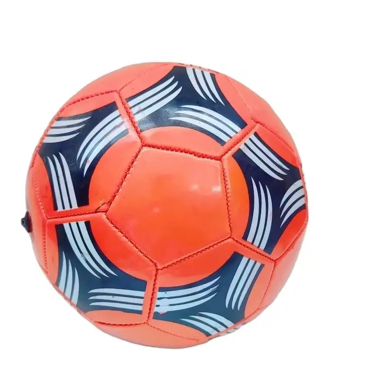 नवीनतम कस्टम लोगो मशीन-सिले हुए पीवीसी पीयू पेशेवर आकार 5 फुटबॉल बॉल