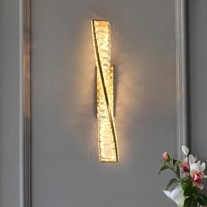 <span class=keywords><strong>Apliques</strong></span> de Pared Modernos de Lujo para Comedor, de Hierro y Cristal, con Tira <span class=keywords><strong>LED</strong></span> Larga y Altura Ajustable - Product Image 2