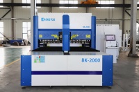 Centre de pliage flexible entièrement automatique à commande CNC avec changement d'outil pour tôles, machines de pliage de tôles pour armoires électriques
