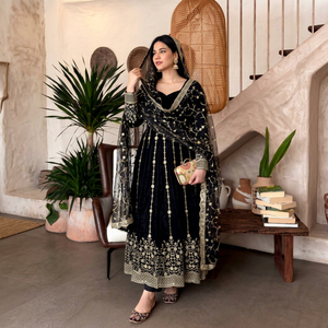 Costume Anarkali en soie noire brodée avec dupatta, tenue traditionnelle indienne et pakistanaise pour femmes, longueur au sol, pour mariage - Product Image 1