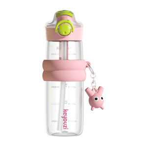 GDHX OEM/ODM 600ml PP BPA botella de agua portátil libre de gran capacidad impermeable patrón de dibujos animados tapa de paja tapa abierta de una tecla - Product Image 2