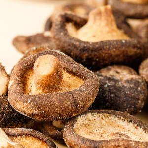 Fournisseur d'usine, saveur douce, champignon croustillant - Sachet de 50g de la nourriture la plus vendue en Chine, texture dure, aliment sain. - Product Image 2