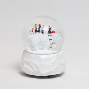 هدايا العطلات بالجملة من المصنع صناعات يدوية من الراتنج كرة ثلجية كرة ثلجية للكريسماس مخصصة زينة الكريسماس كرة ثلجية ديكور سانتا كلوز - Product Image 6