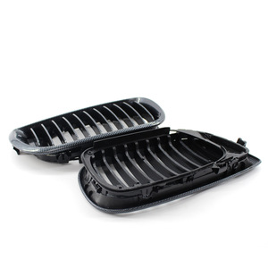 กระจังหน้าคาร์บอนไฟเบอร์ลุค BMW E46 สำหรับอัพเกรดกันชนรถซีรีย์ 3 ปี 2002-2005 ทำจากพลาสติก ABS - Product Image 1